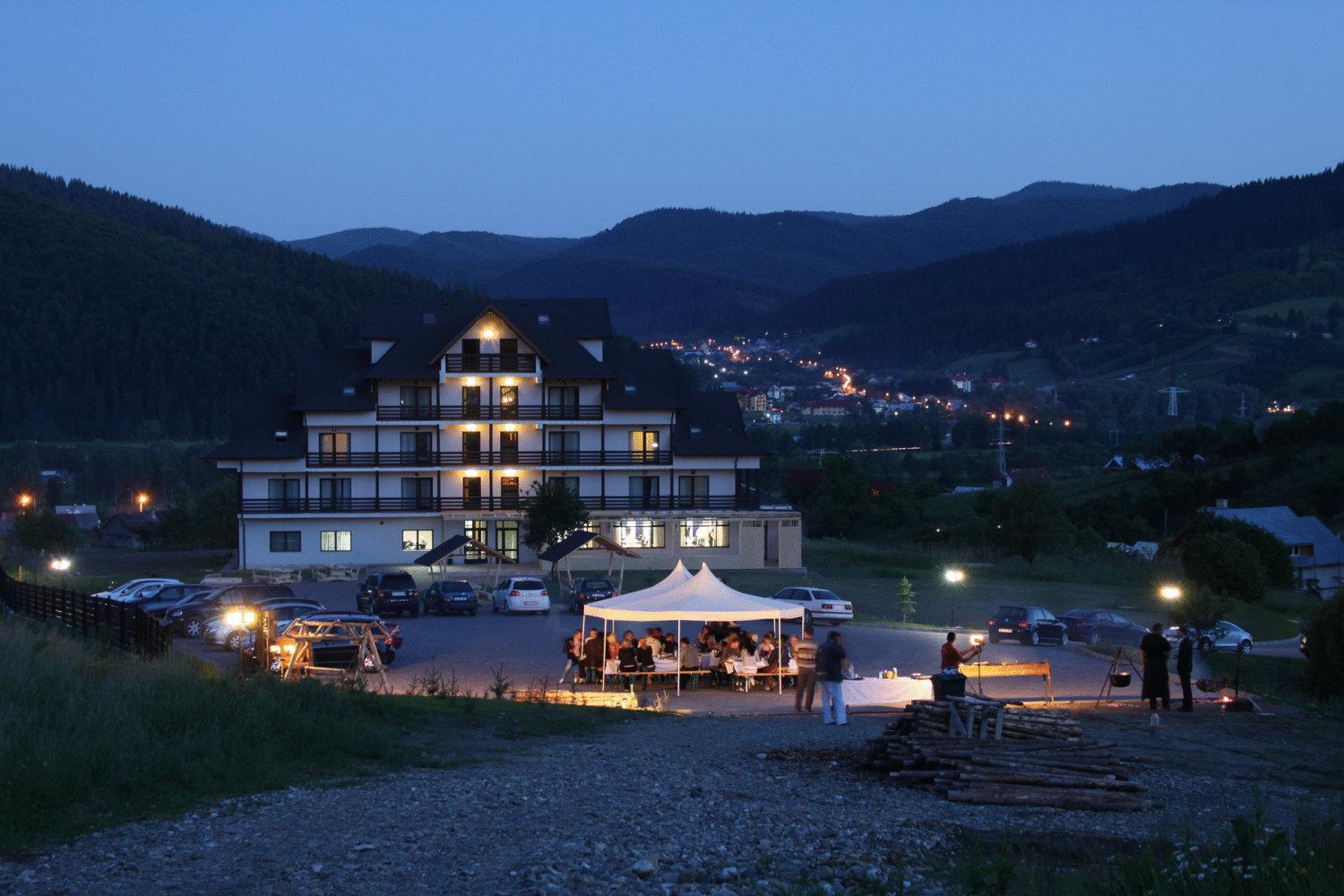 Hotel Toacabellevue Gura Humorului Exterior photo